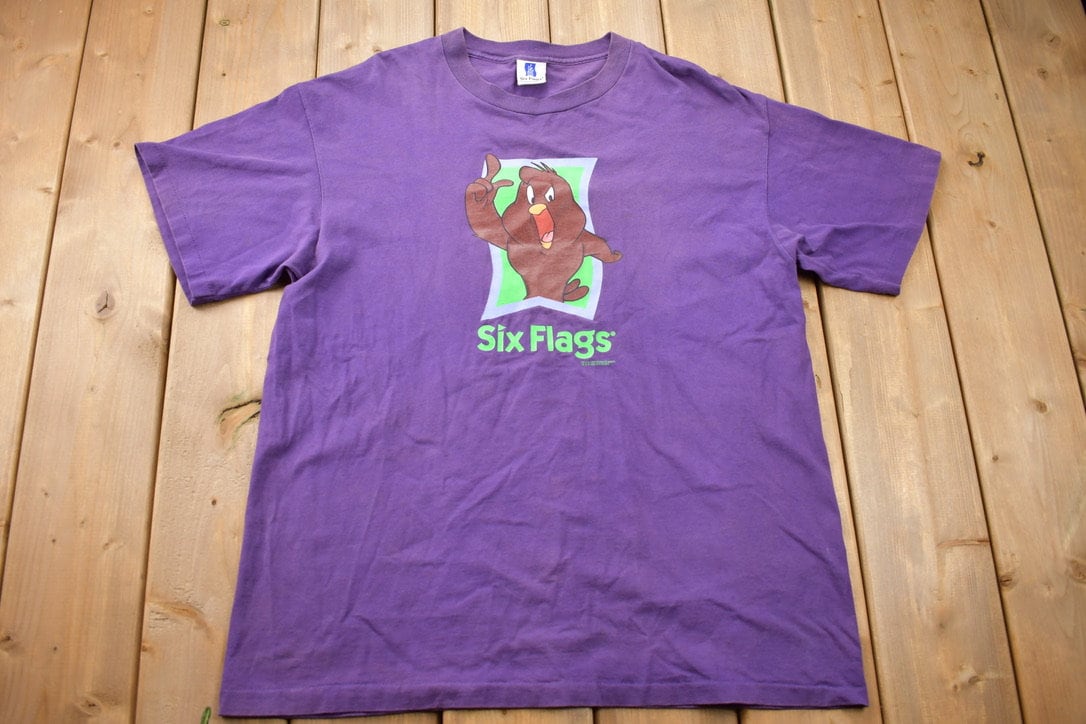 Vintage 1996 Six Flags Henry Hawk Looney Tunes T-Shirt