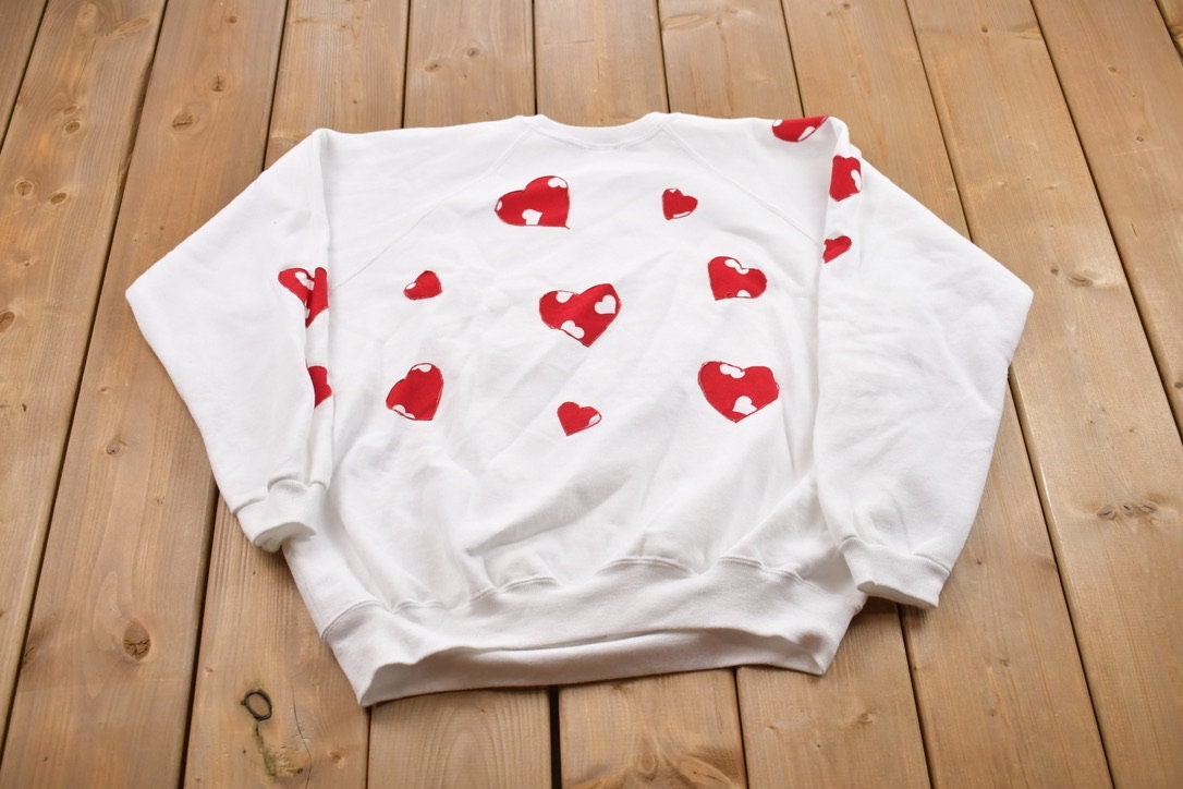 Vintage 1990s Heart theme Crewneck Sweater