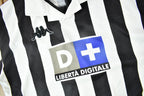 Vintage 1999 Kappa Juventus Home Soccer Jersey