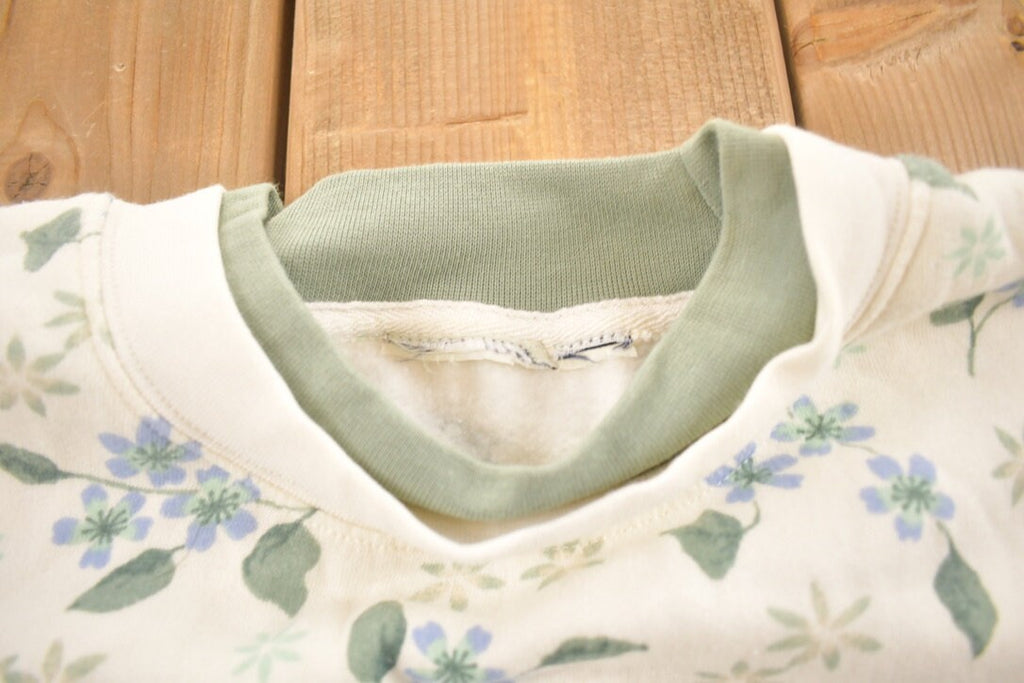 Vintage 1990s Double Collared Floral Graphic Crewneck Sweatshirt