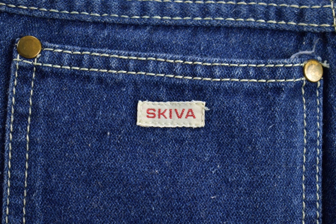 True Vintage 1980s Skiva Denim Skirt Size 30 x 30.5