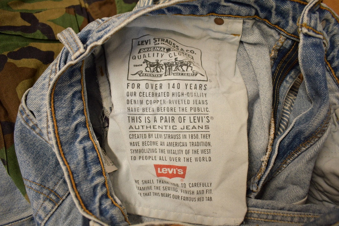 Vintage 1990s Levi's 551 Jeans Size 32x30