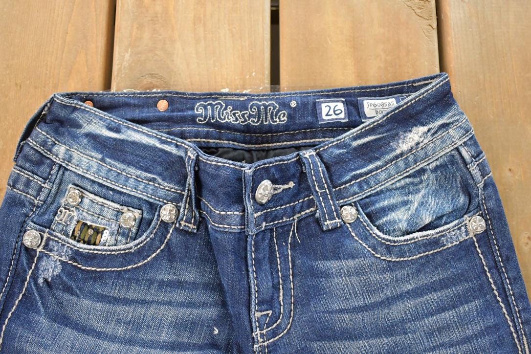 Vintage Deadstock Y2K Miss Me Bedazzled Low Rise Jeans Women's Size 26x31