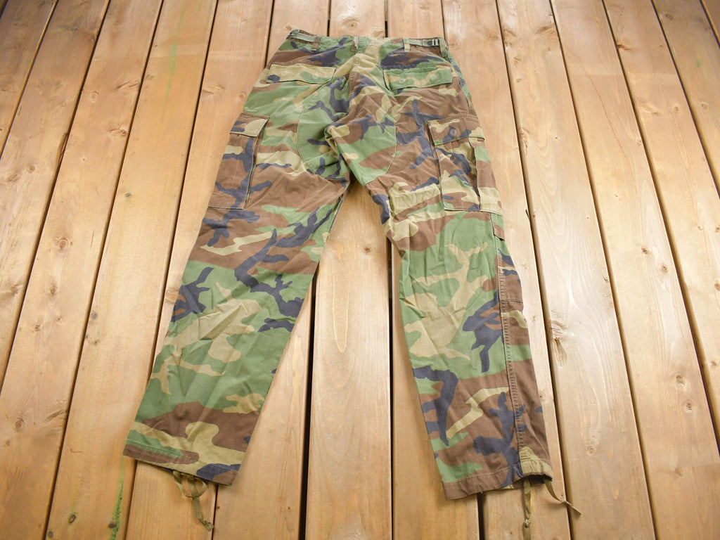 Vintage 1982 Army Woodland Camouflage Cargo Pants Size Small (32 x 29