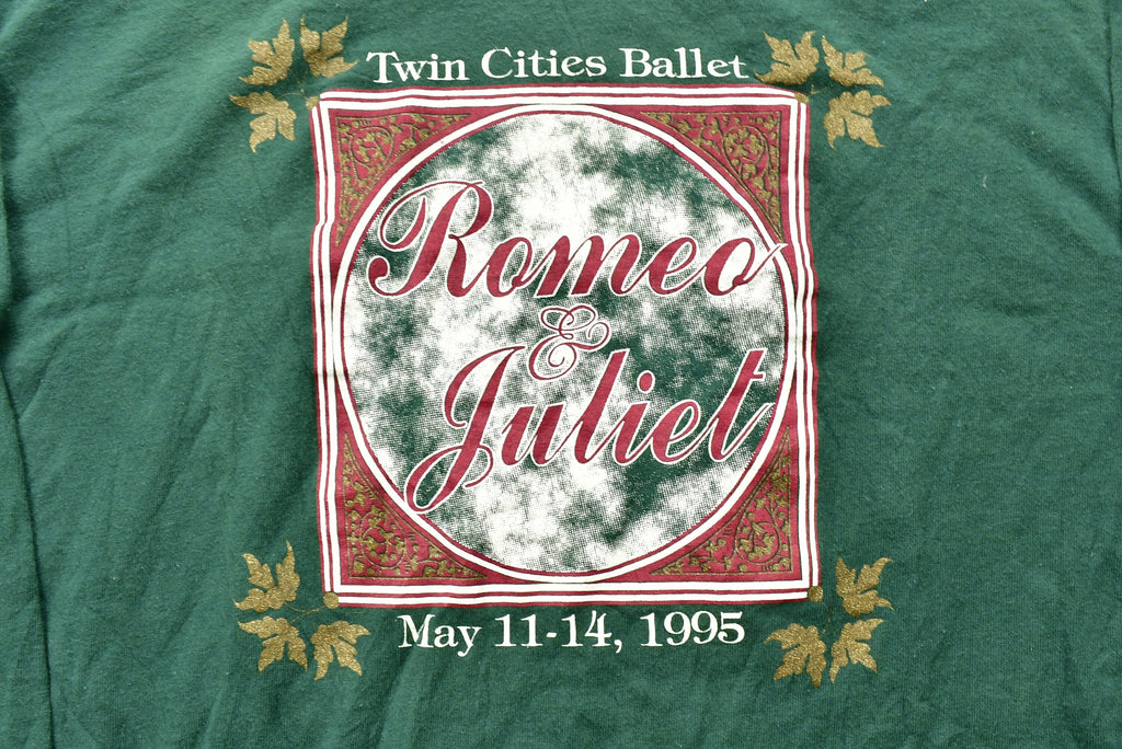 Vintage 1995 Romeo & Juliet Twin Cities Ballet Long Sleeve T-Shirt