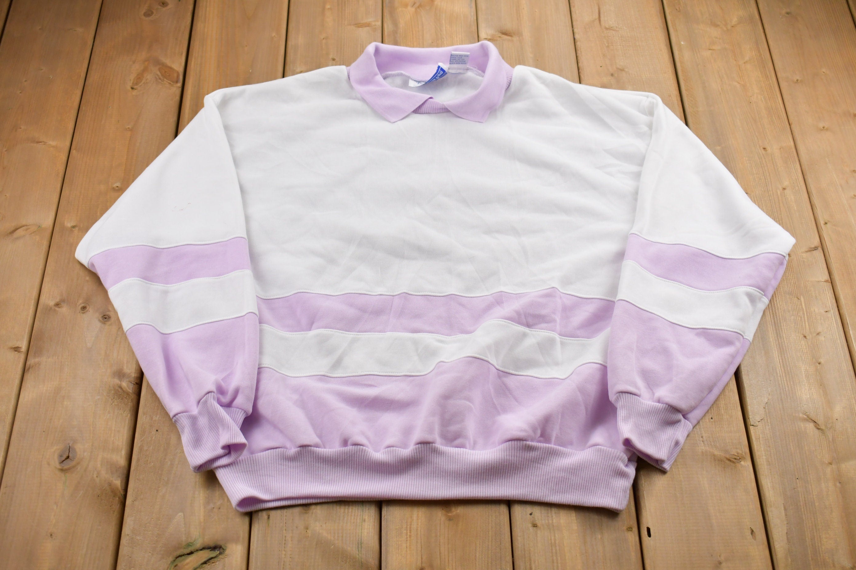Vintage 1990s Bermuda Run Collared Sweatshirt /