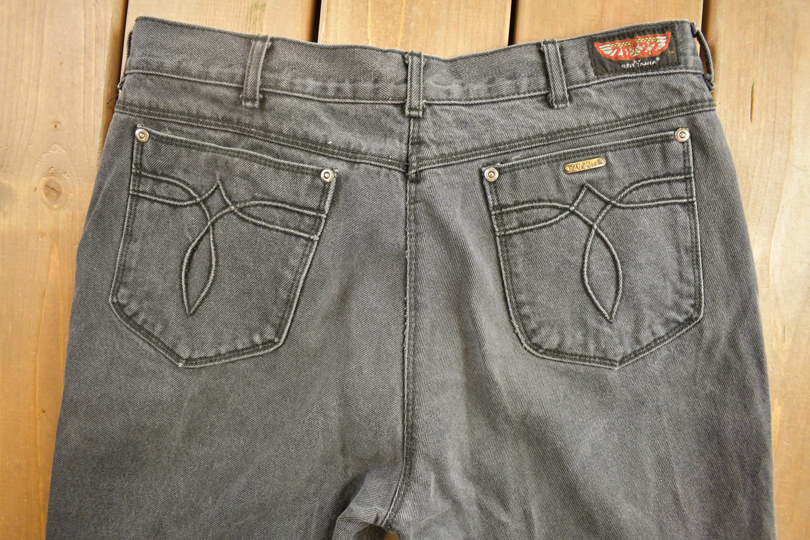 Vintage 1990's Brittania 2022 Jeans 33 x 29