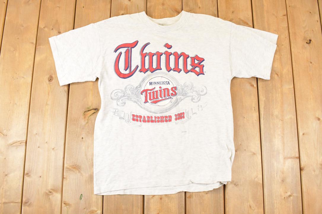 Vintage 1990s Minnesota Twins Gothic Font MLB T-Shirt Men's M