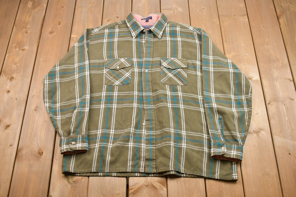 Vintage 1990s Van Heusen Lined Plaid Button Up Shirt