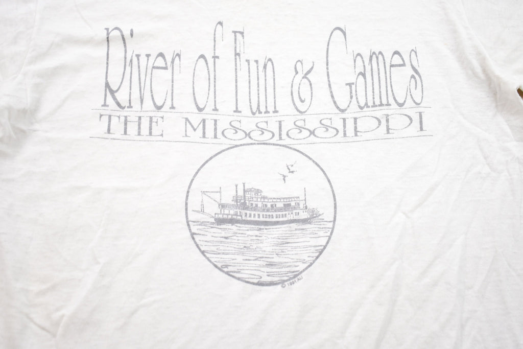 Vintage 1990s River Of Fun & Games The Mississippi Graphic T-Shirt