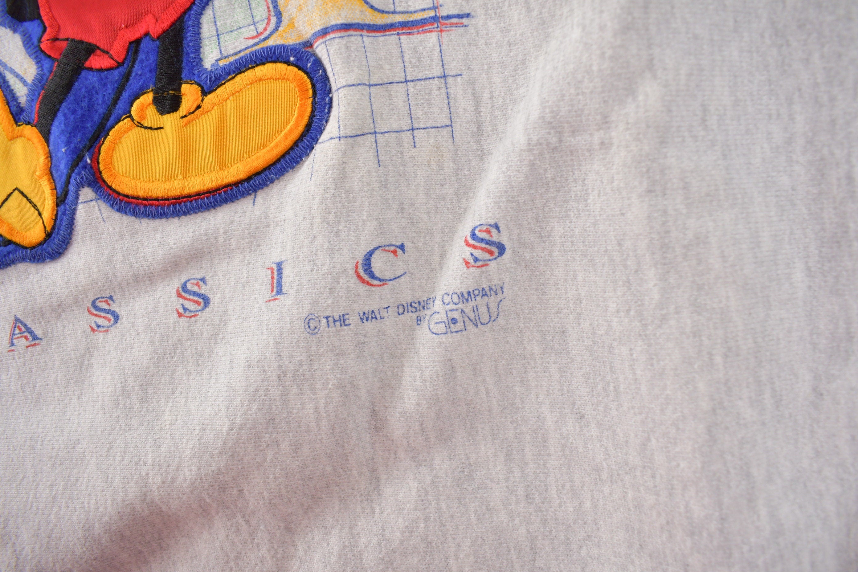 Vintage 1990s Heavy Weight Mickey Mouse Embroidered Disney Crewneck Made In USA Size XL