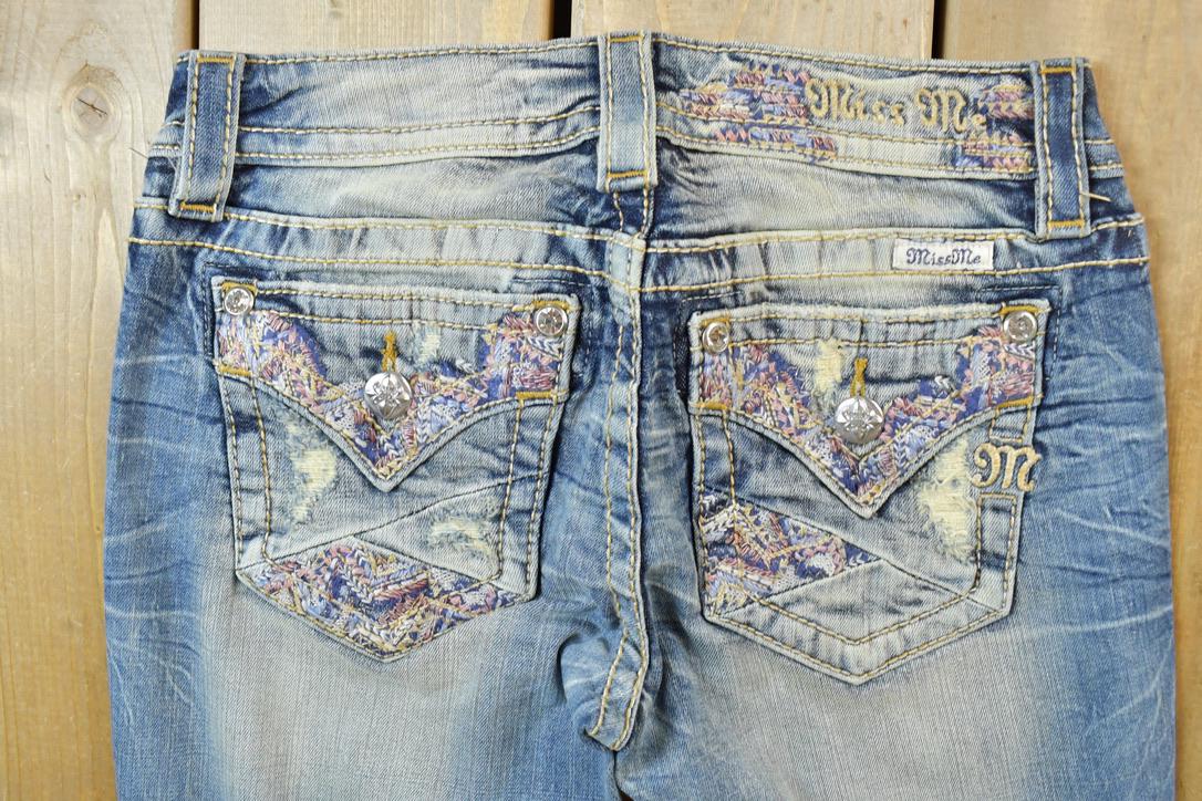 Vintage Y2K Miss Me Bedazzled Low Rise Jeans Size 26x31