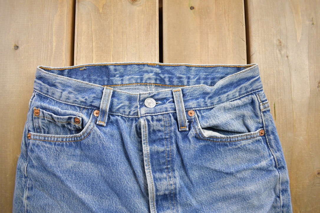 Vintage 1990s Levi's 501 Jeans Size 29x30