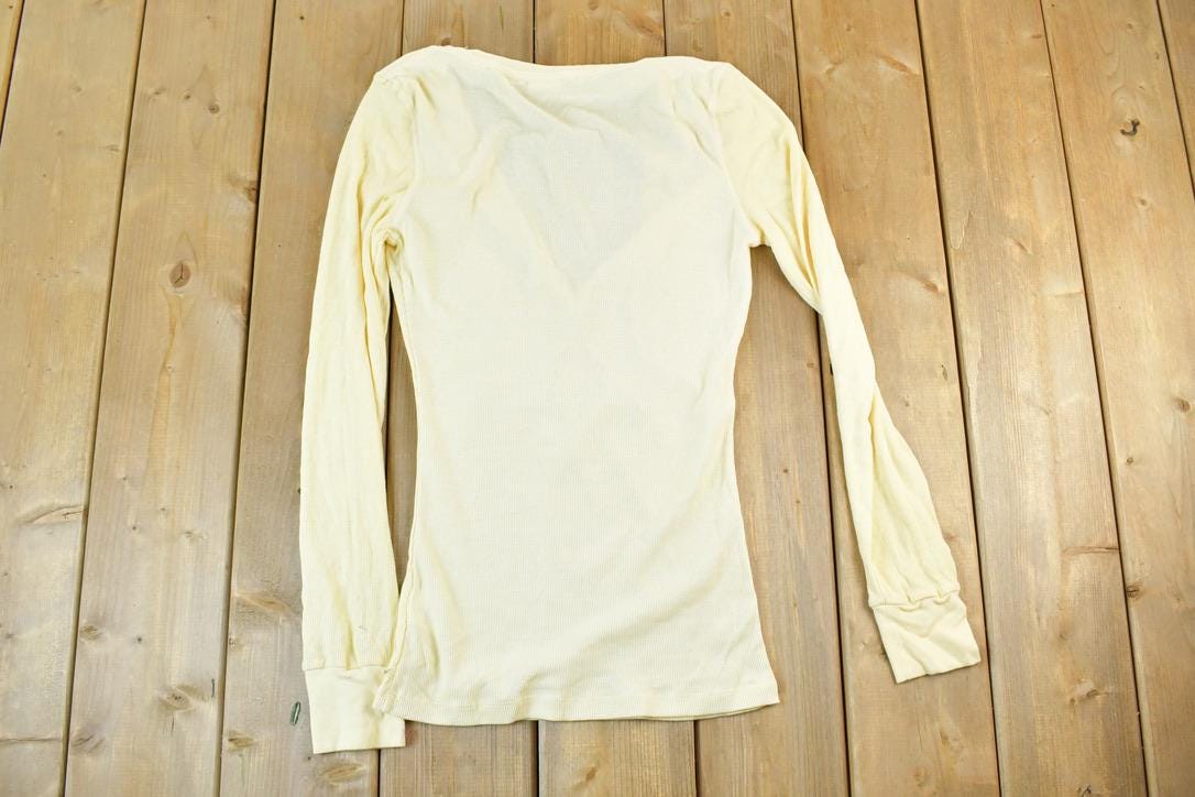 Women Vintage Vigoss Y2K Button Up T-Shirt