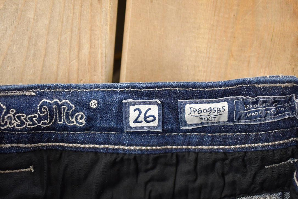 Vintage Deadstock Y2K Miss Me Bedazzled Low Rise Jeans Women's Size 26x31