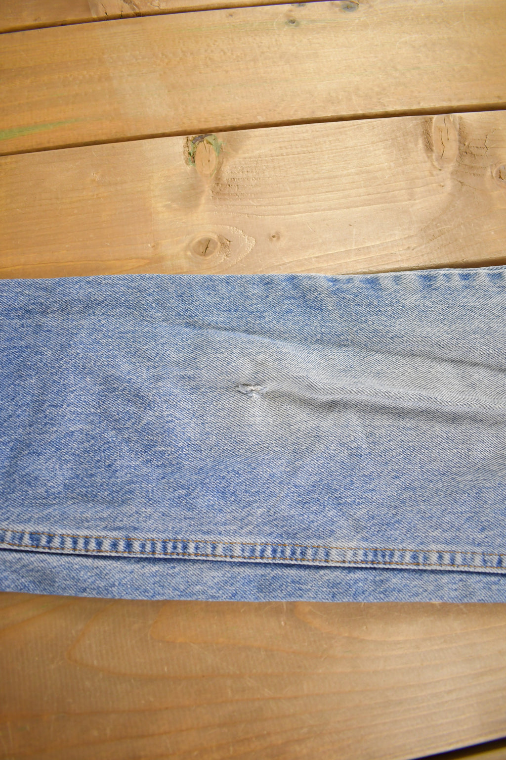 Vintage 1990s Distressed Levi's Red Tab Denim Jeans Size 29 x 27