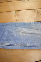 Vintage 1990s Distressed Levi's Red Tab Denim Jeans Size 29 x 27