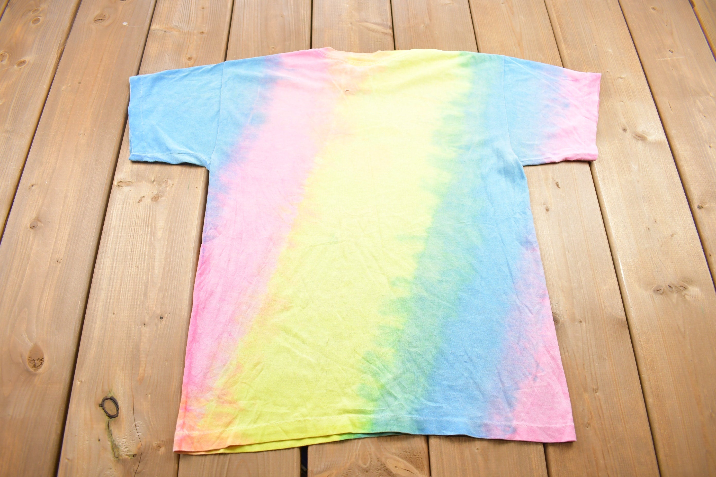 Vintage 1990s L.A Chic Tye Dye Hearts Graphic T Shirt