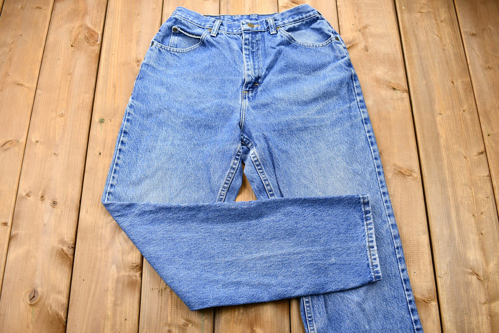 Vintage 1990s Riders Light Wash Relaxed Fit Tapered Mom Jeans