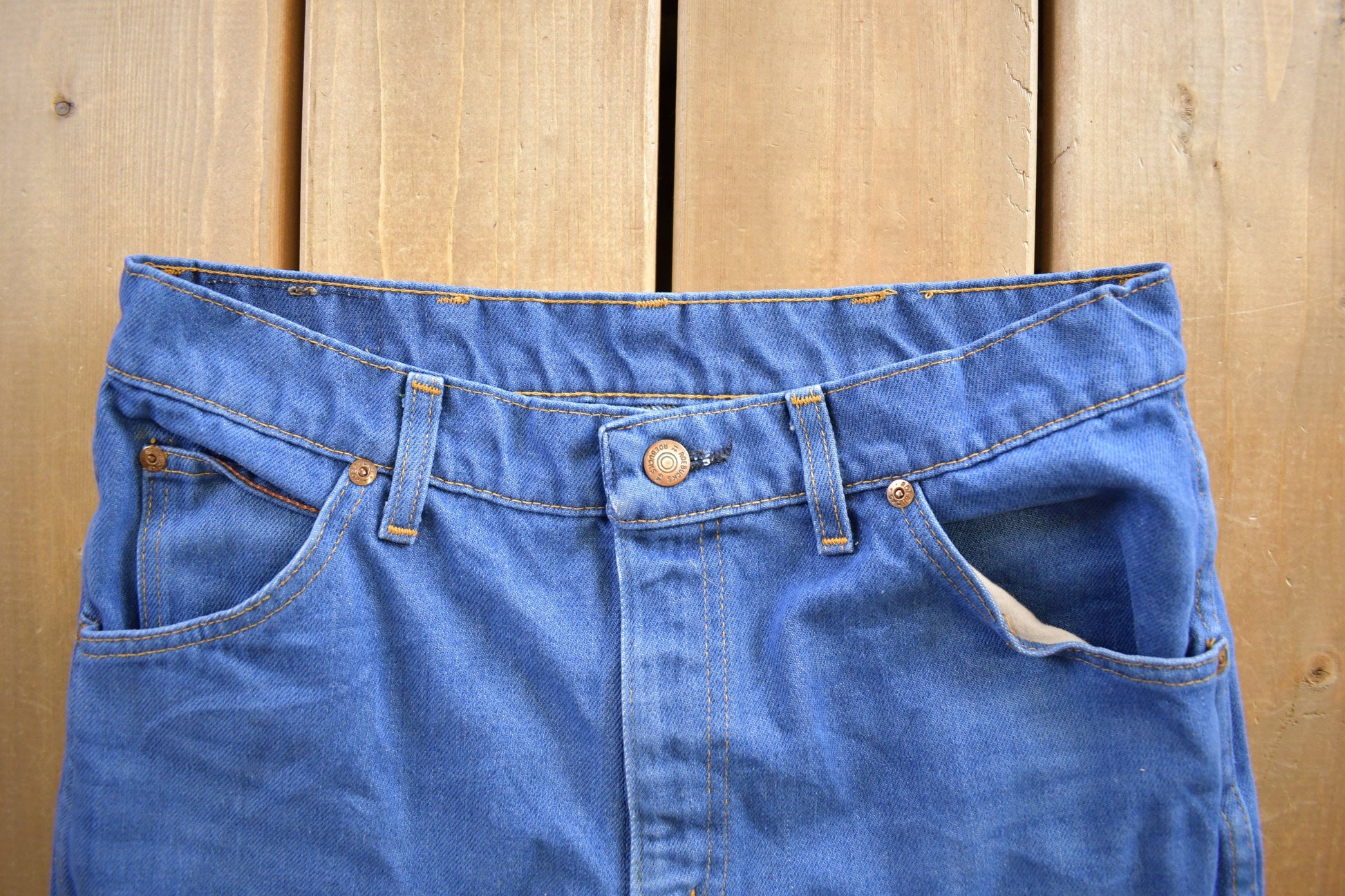 Vintage 1980s Distressed Blue Jeans Size 32x36