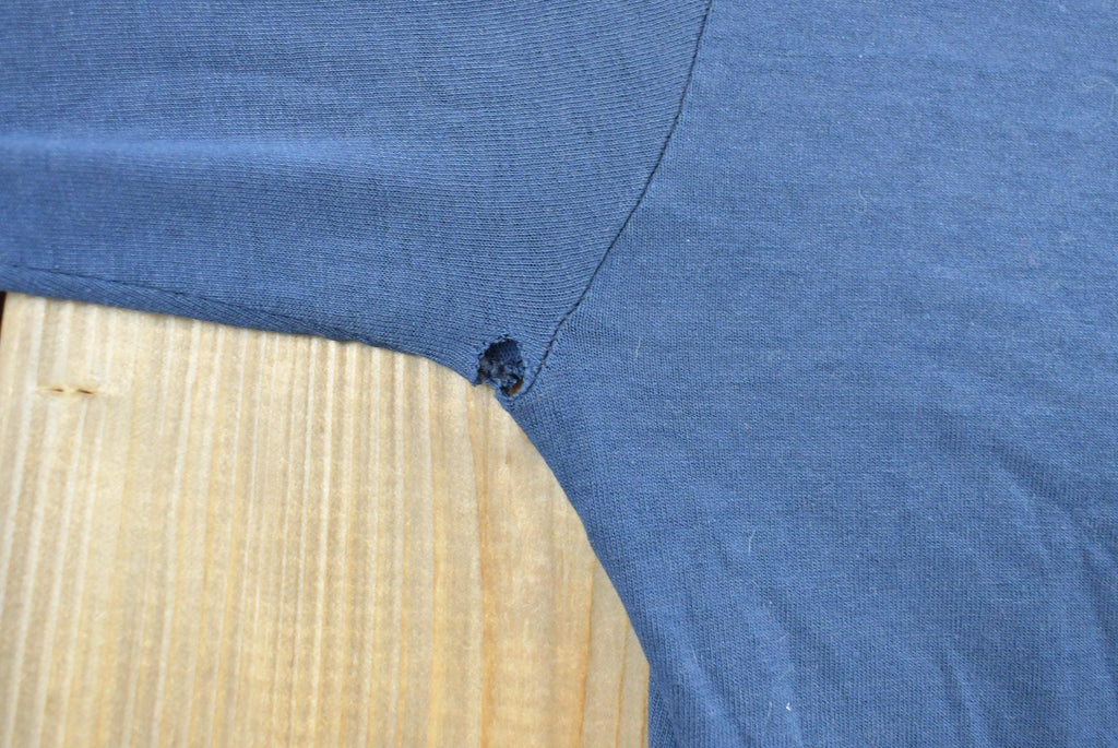 Vintage 1990s Mahutga Jr XC Long Sleeve T-Shirt Men's M / Single Stitch / Essentials / Streetwear / 90s Tee / Classic
