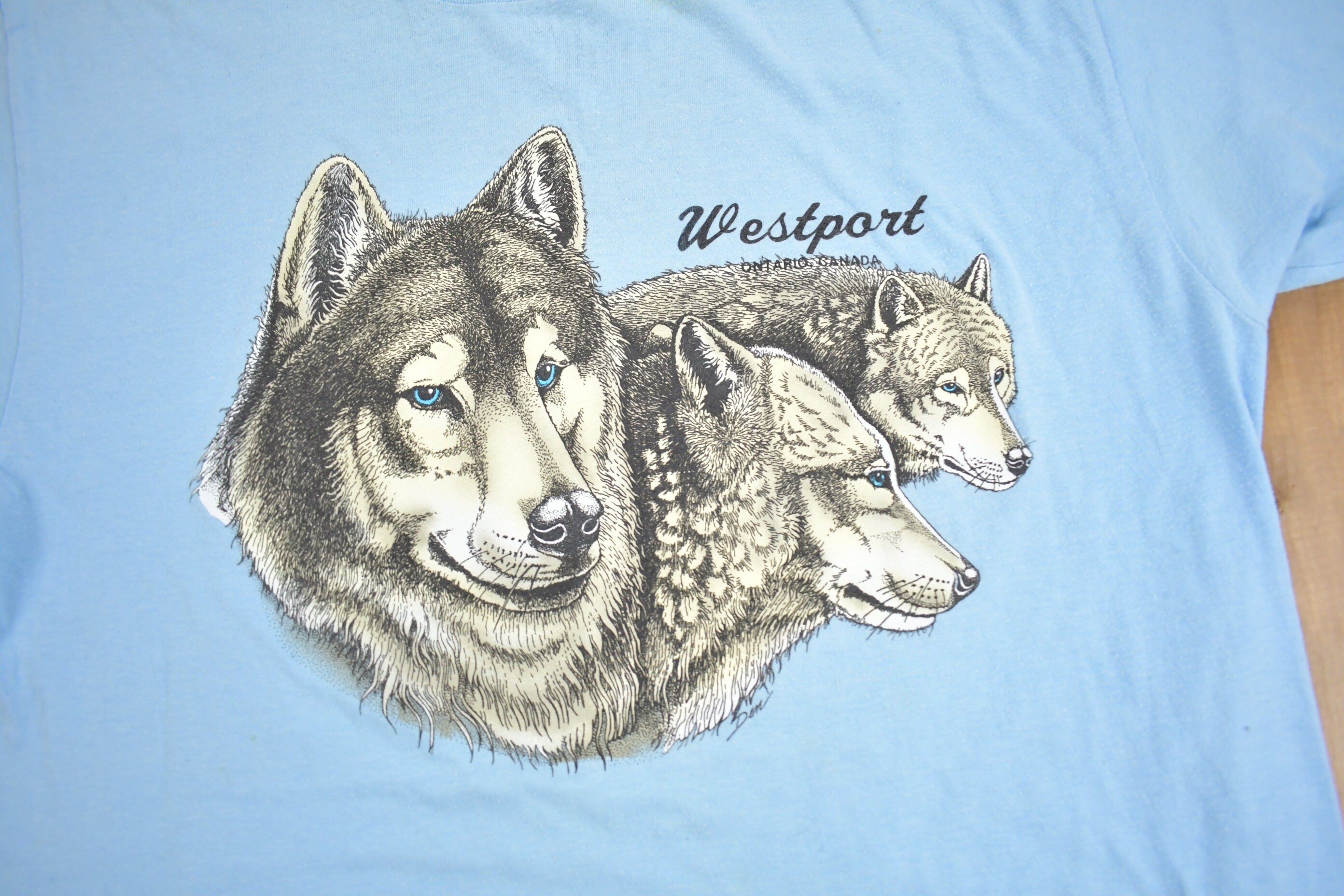 Vintage 1990s Westport Wolf Graphic Souvenir T Shirt