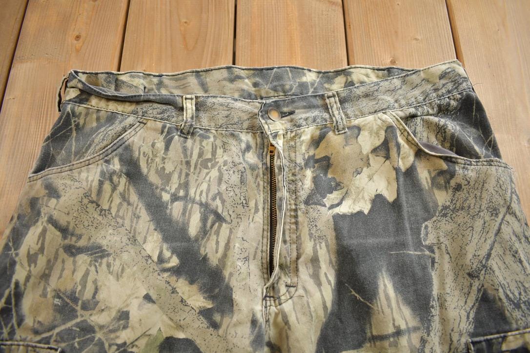 Vintage 1980s Forest Camouflage Cargo Pants Made In Size 38x30