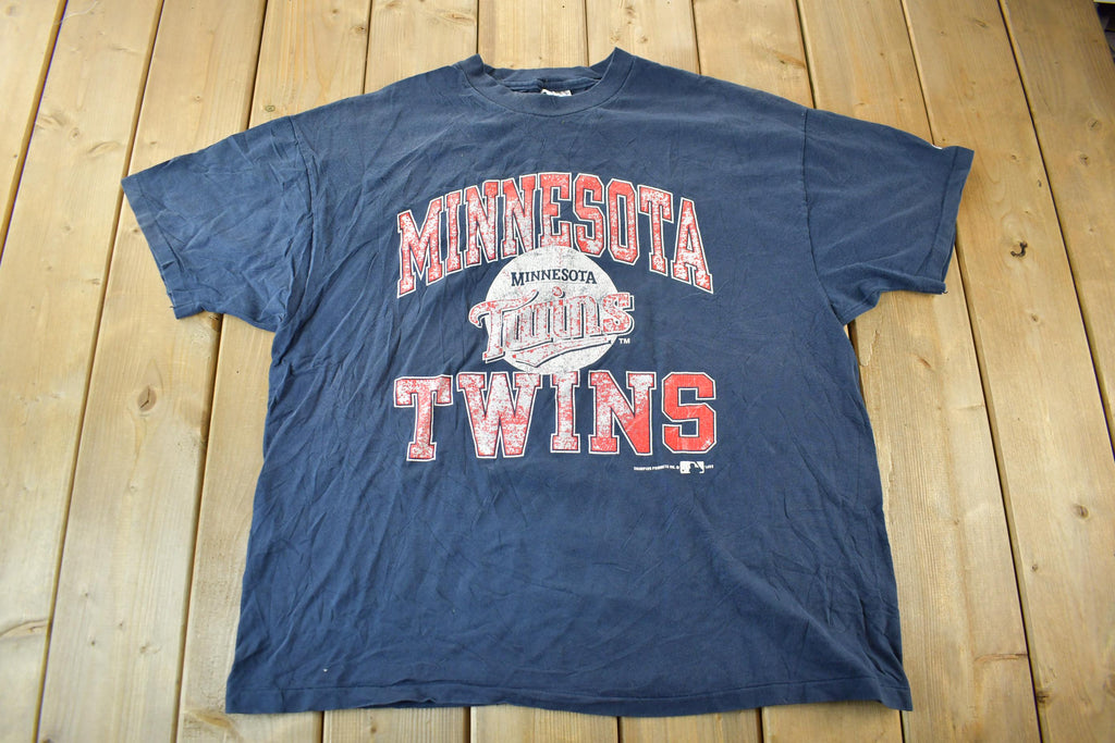 Vintage 1999 Minnesota Twins MLB Graphic T-Shirt