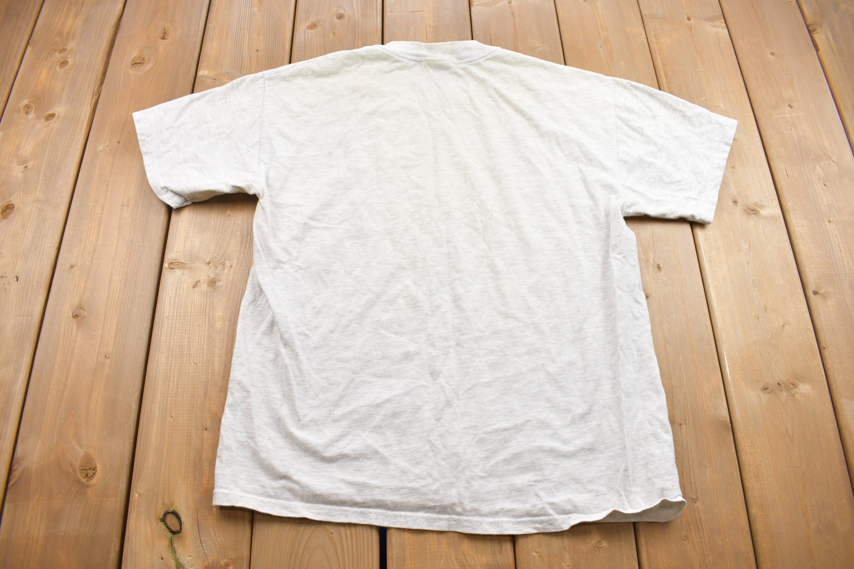 Vintage 1990s Hanes Bloopers Grill & Bar Graphic T Shirt