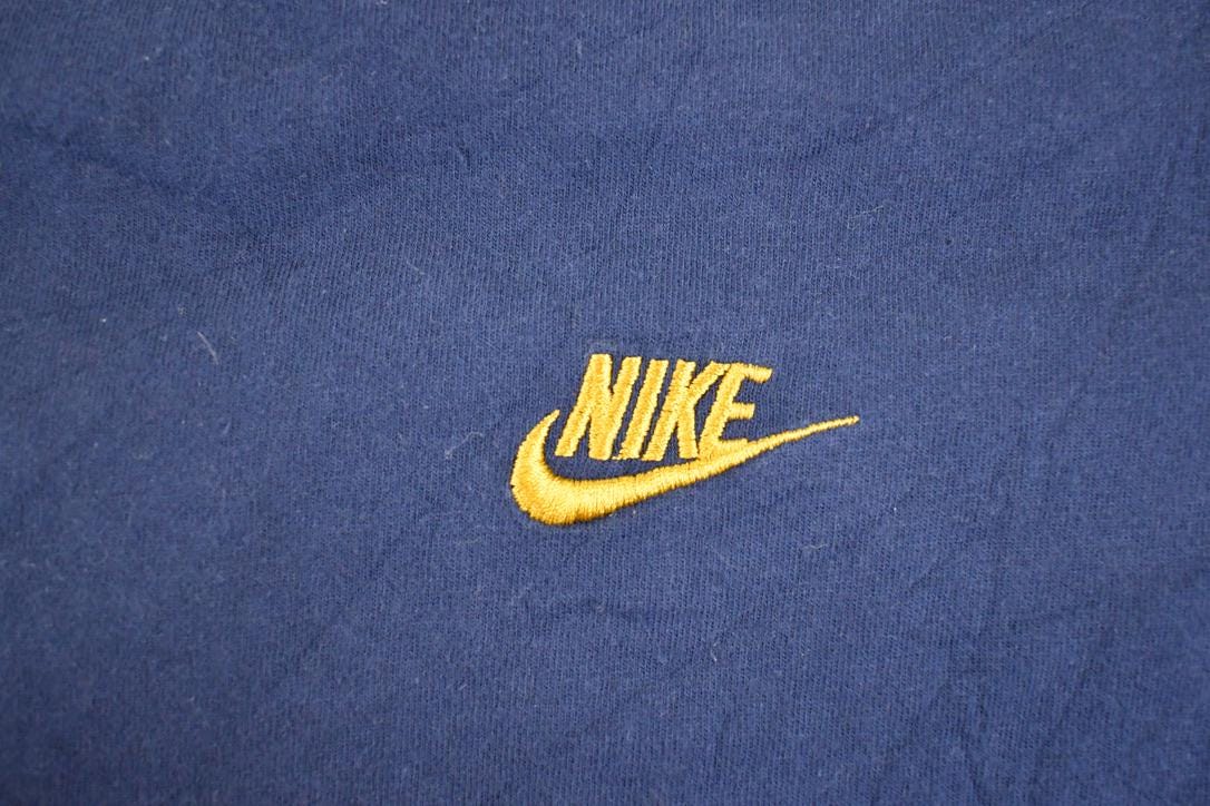 Vintage Y2K Nike T-Shirt Men's XL / Swoosh Logo / 2000s Graphic Tee / Made in USA