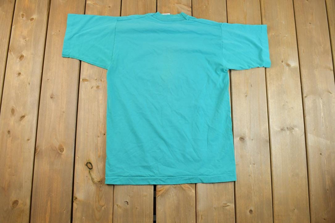 Vintage 1990s Lethbridge Family Services Souvenir T-Shirt