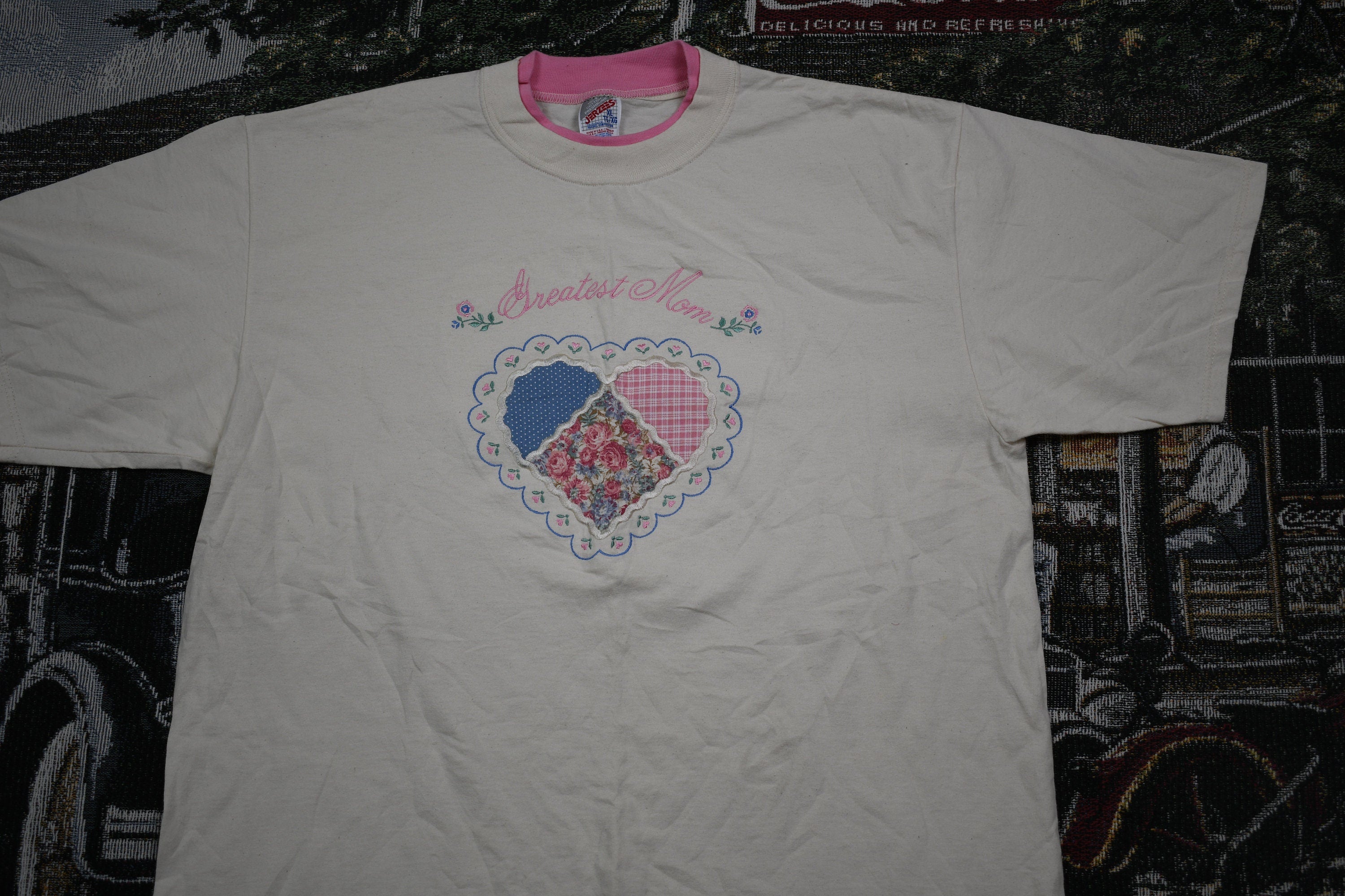 Vintage 1990s Greatest Mom Graphic T Shirt
