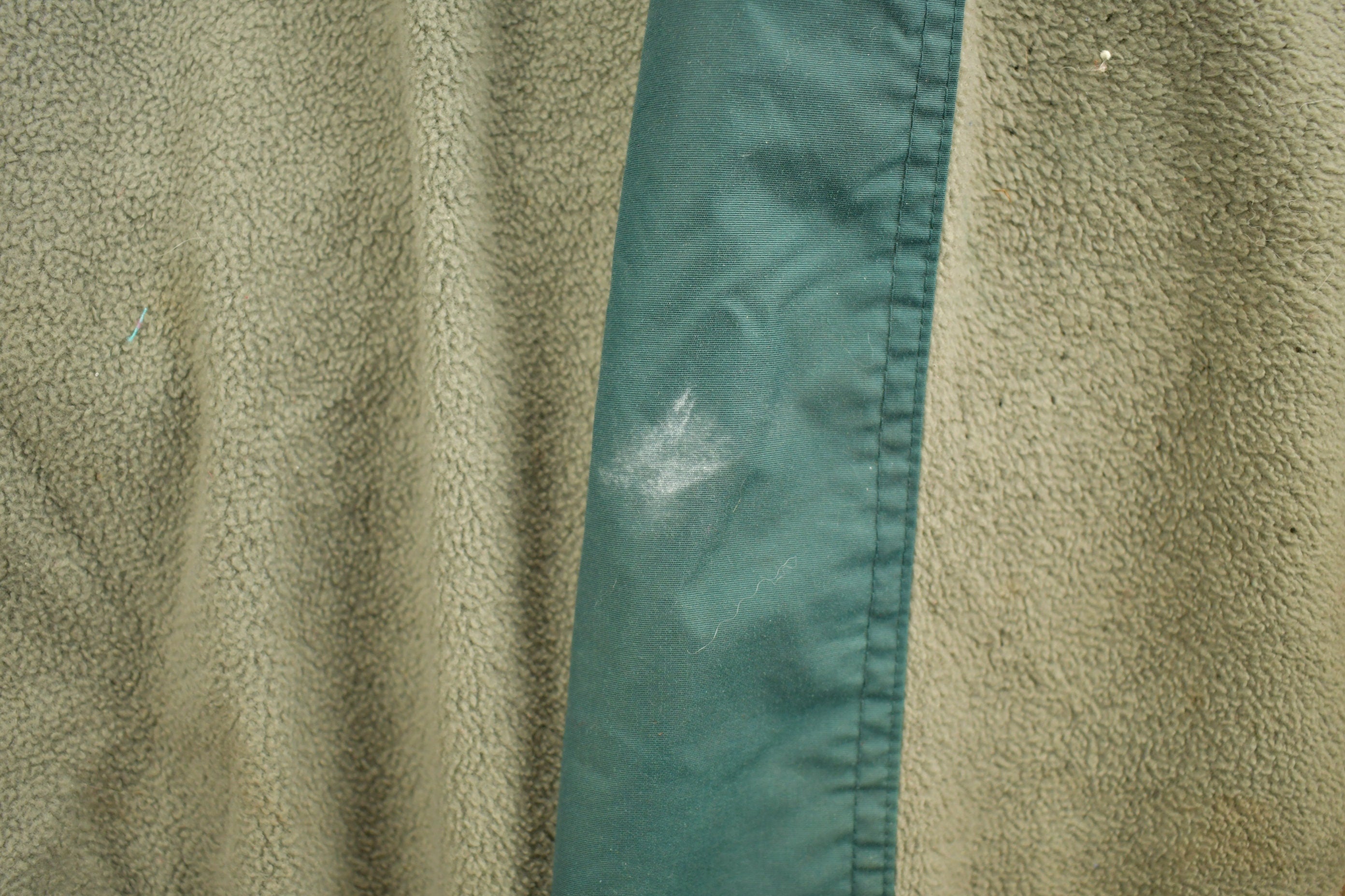 Vintage 1990s Columbia Fleece Sweater