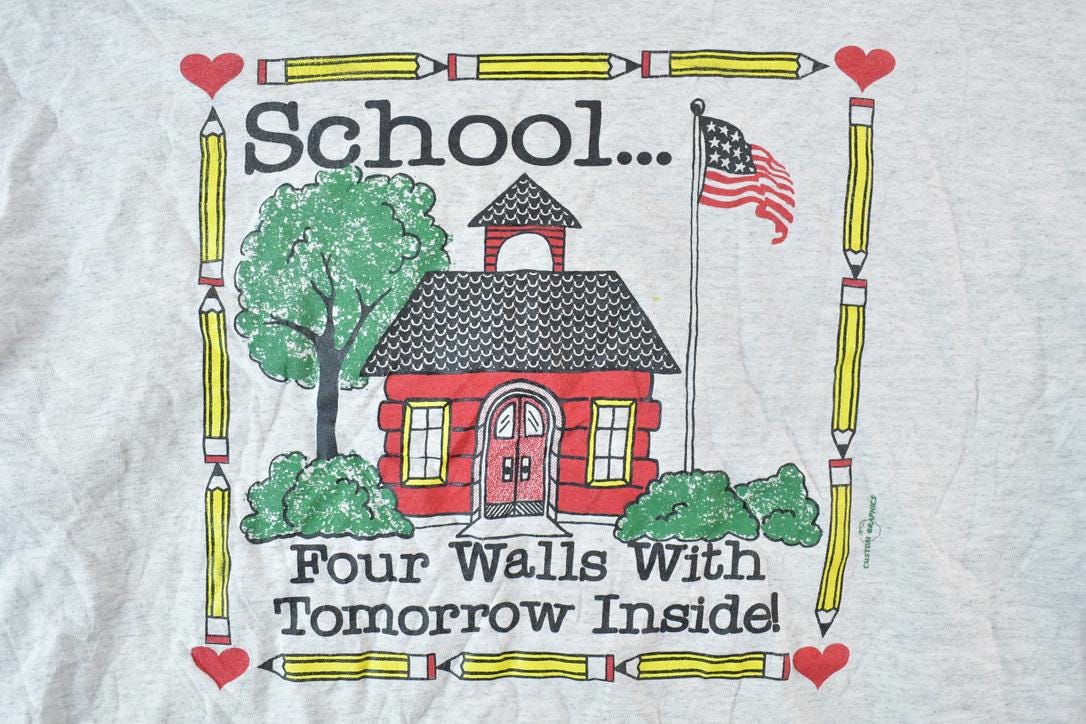 Vintage 1990s School Double Collar Souvenir T-Shirt