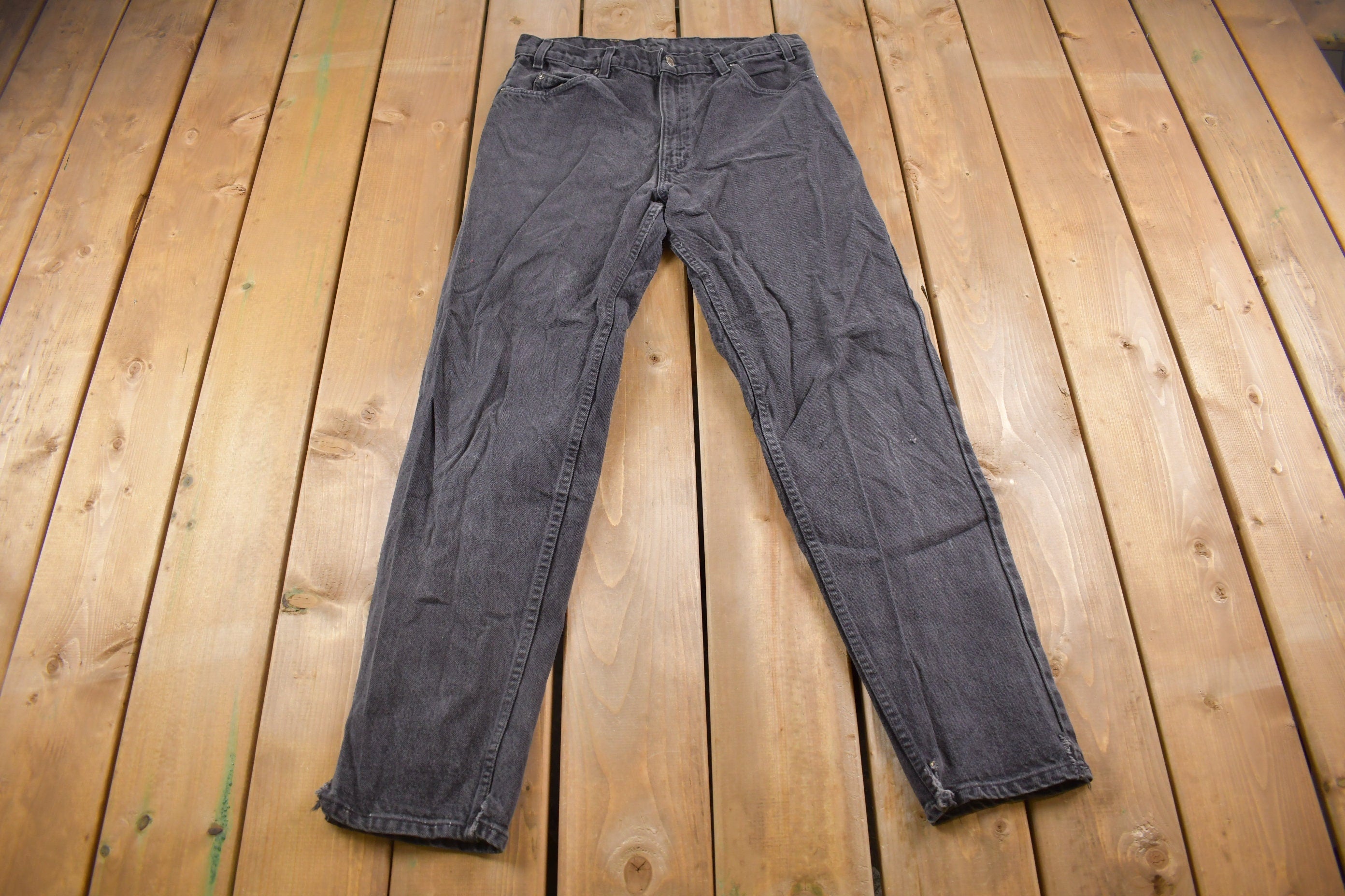 Vintage 1990s Levi's 550 Black Tab Jeans Size 33 x 31