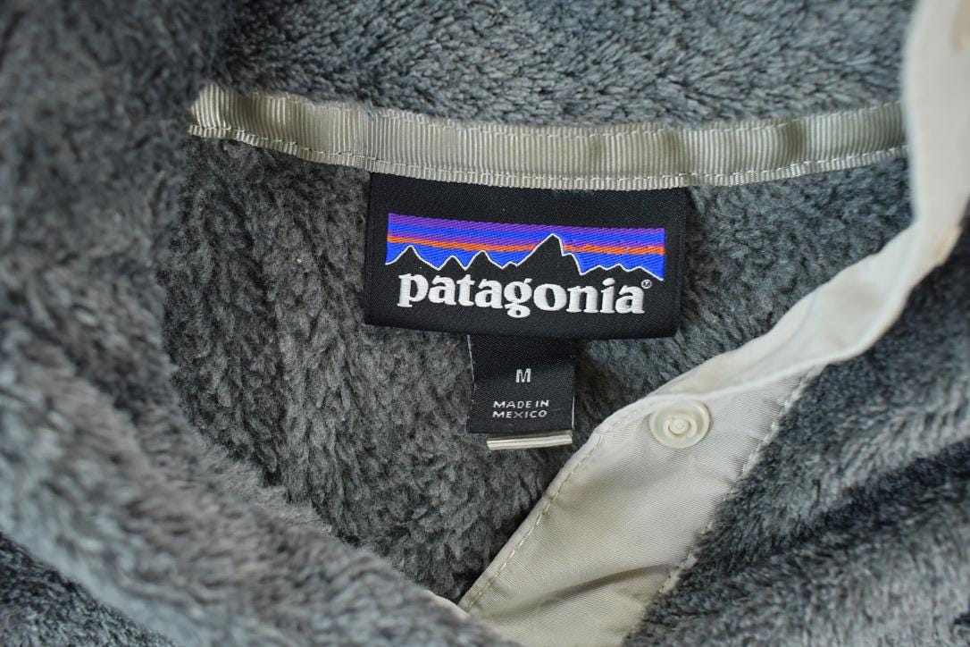 Vintage 1990s Patagonia Fleece Sweater / Outdoorsman / 90s Sweater / Streetwear / Hiking / Fleece Zip up