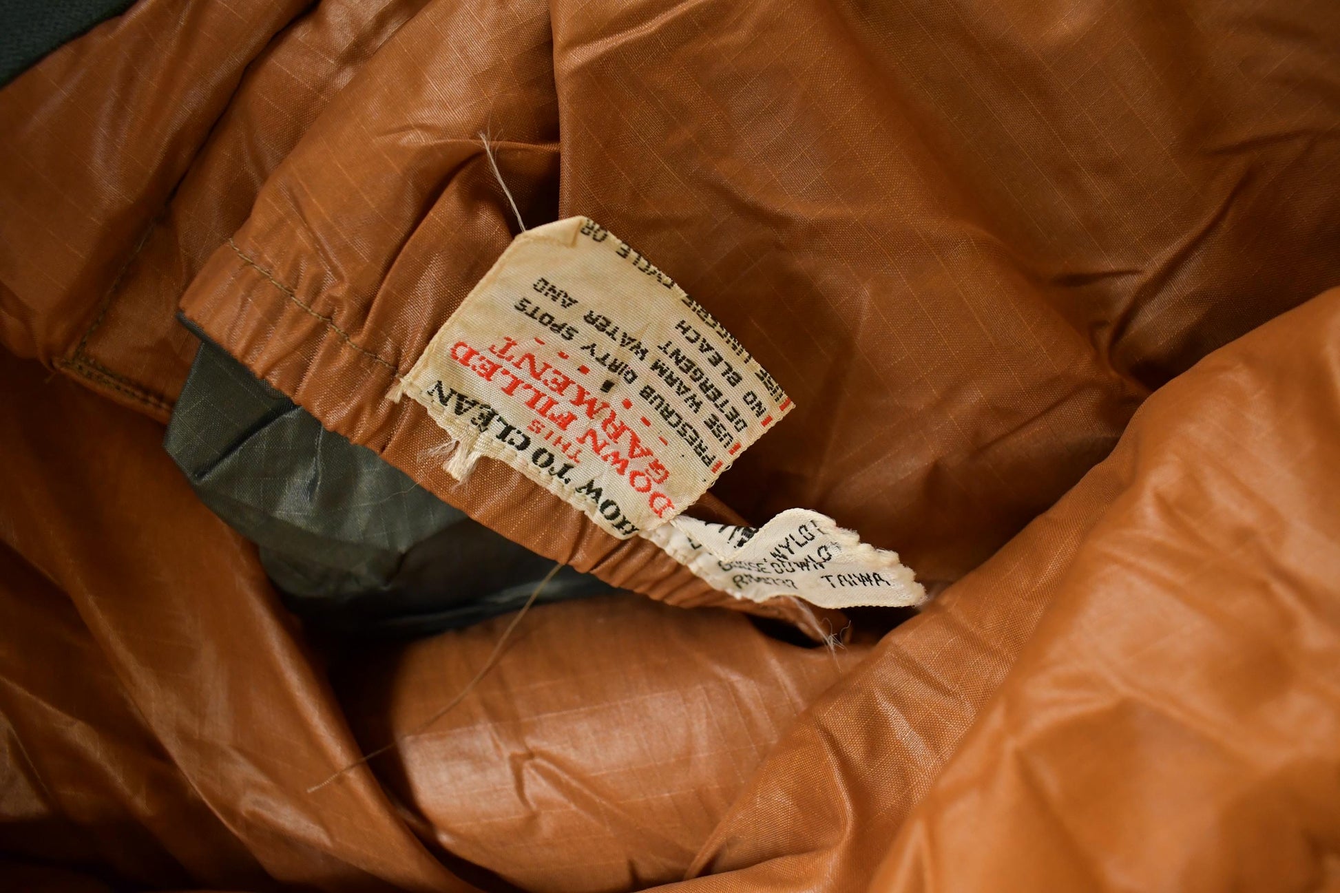 Vintage 1980s Spacecraft Down Puffer Jacket Men's Large / Down Coat / True Vintage / Winter Wear / Bubble Jacket