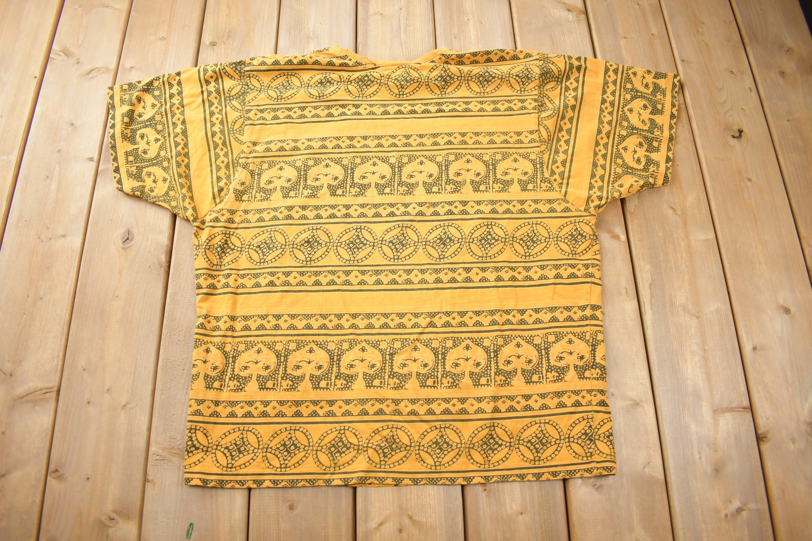 Vintage 1990s Forenza All Over Print Graphic T Shirt