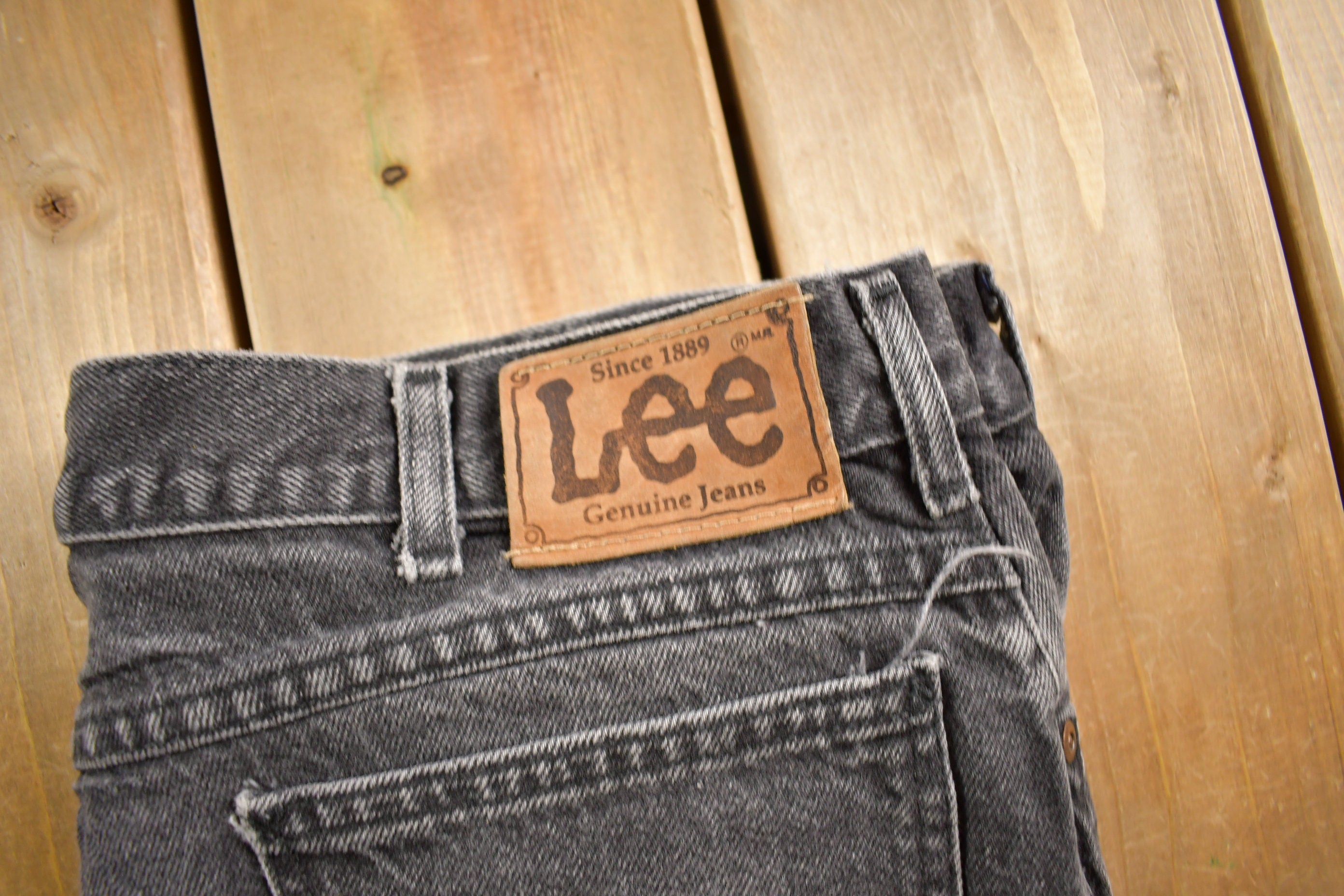 Vintage 1980s Lee Dark Wash Denim Jeans Size 36 x 26