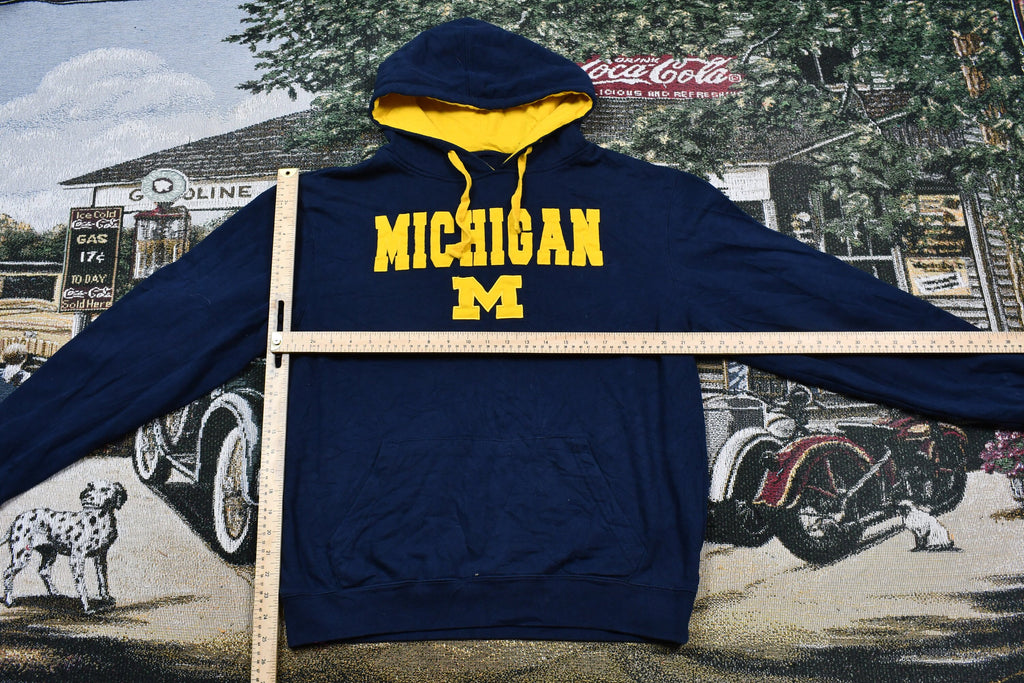Vintage 1990s University Of Michigan Embroidered NCAA Hoodie