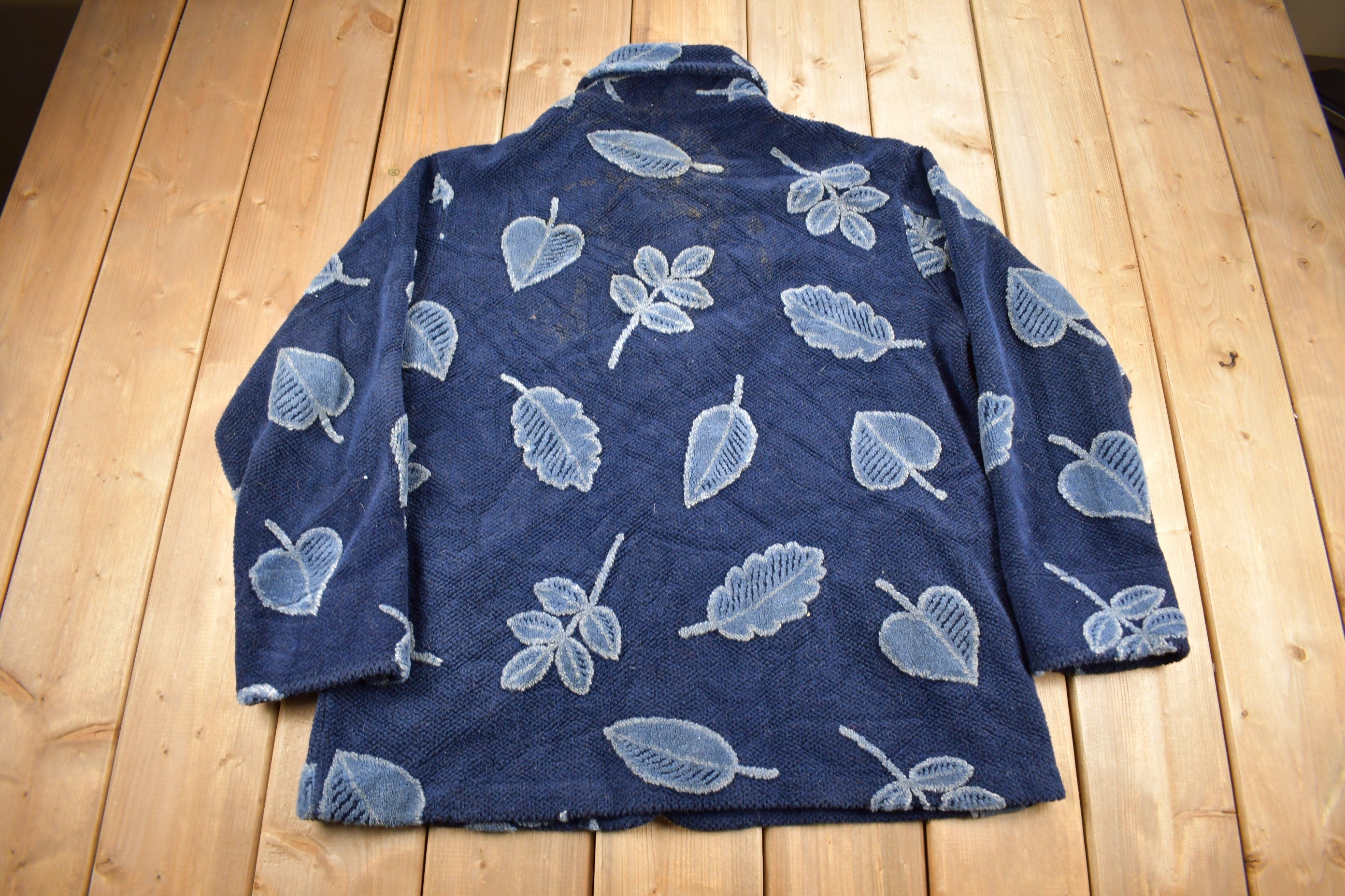 Vintage 1990s Robert Kitchen Leaves Theme All Over Print Fleece Sweater
