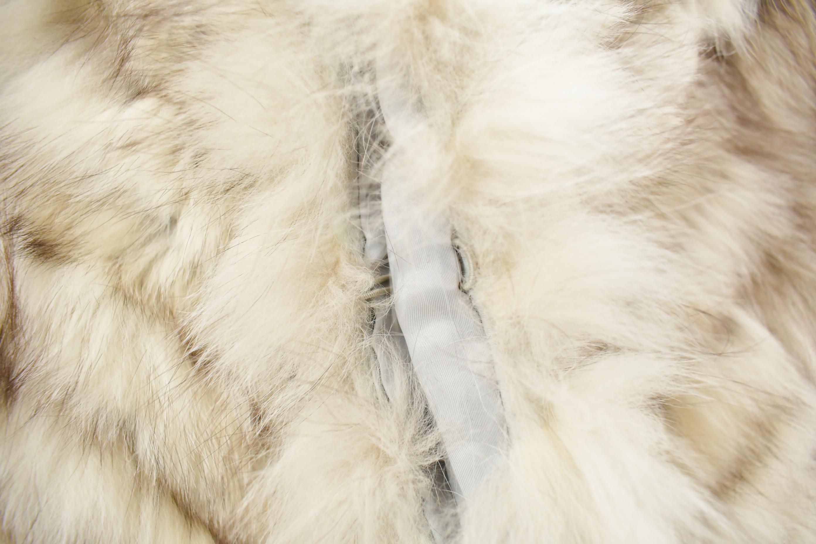 Vintage 1970s Saga Fox Arctic Fox Fur Coat Women's Medium