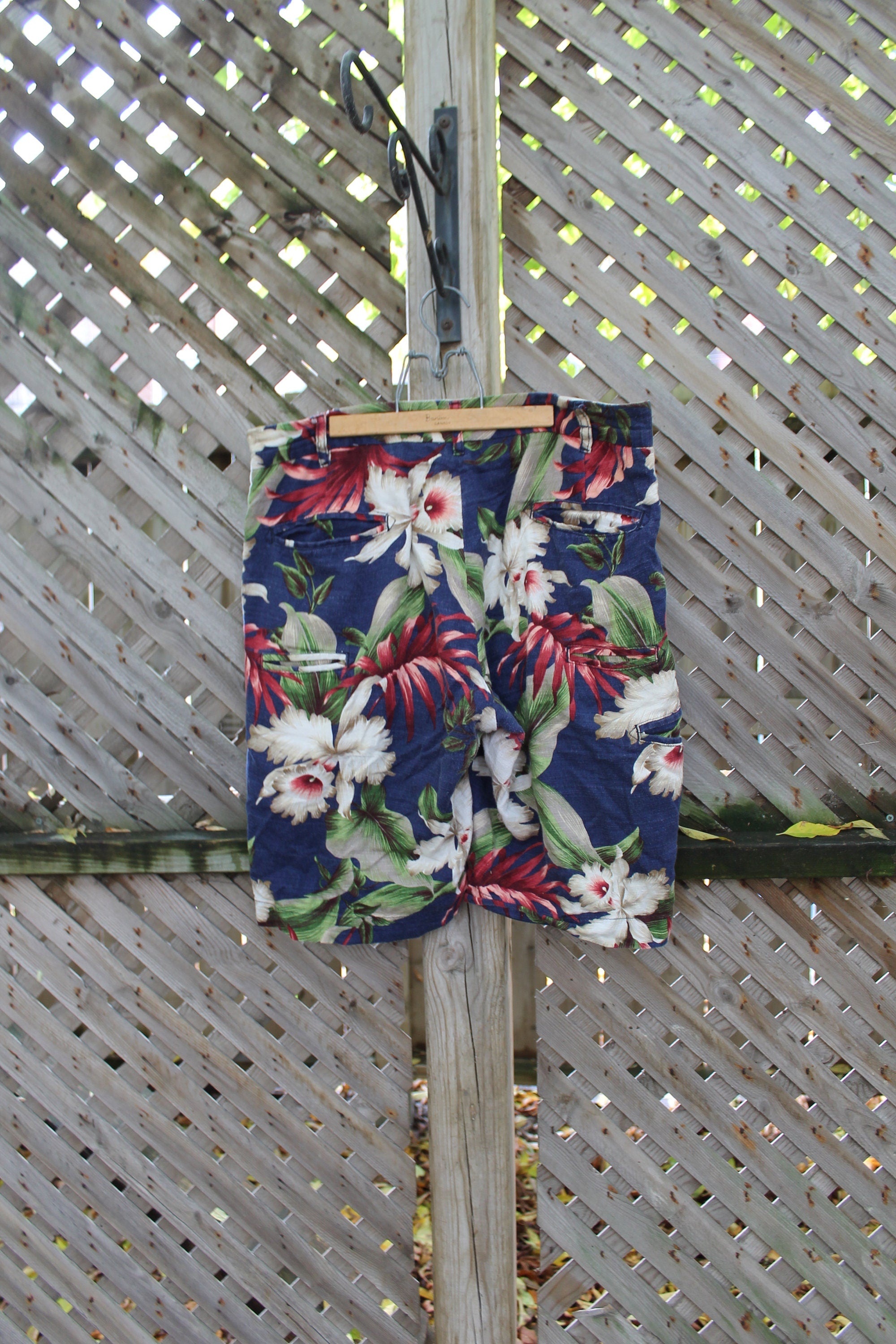 Vintage 1990s Floral Shorts Size 34