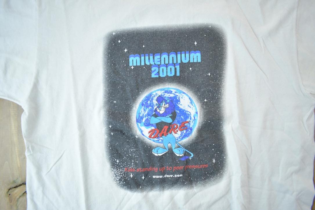 Vintage 2001 DARE Graphic T Shirt