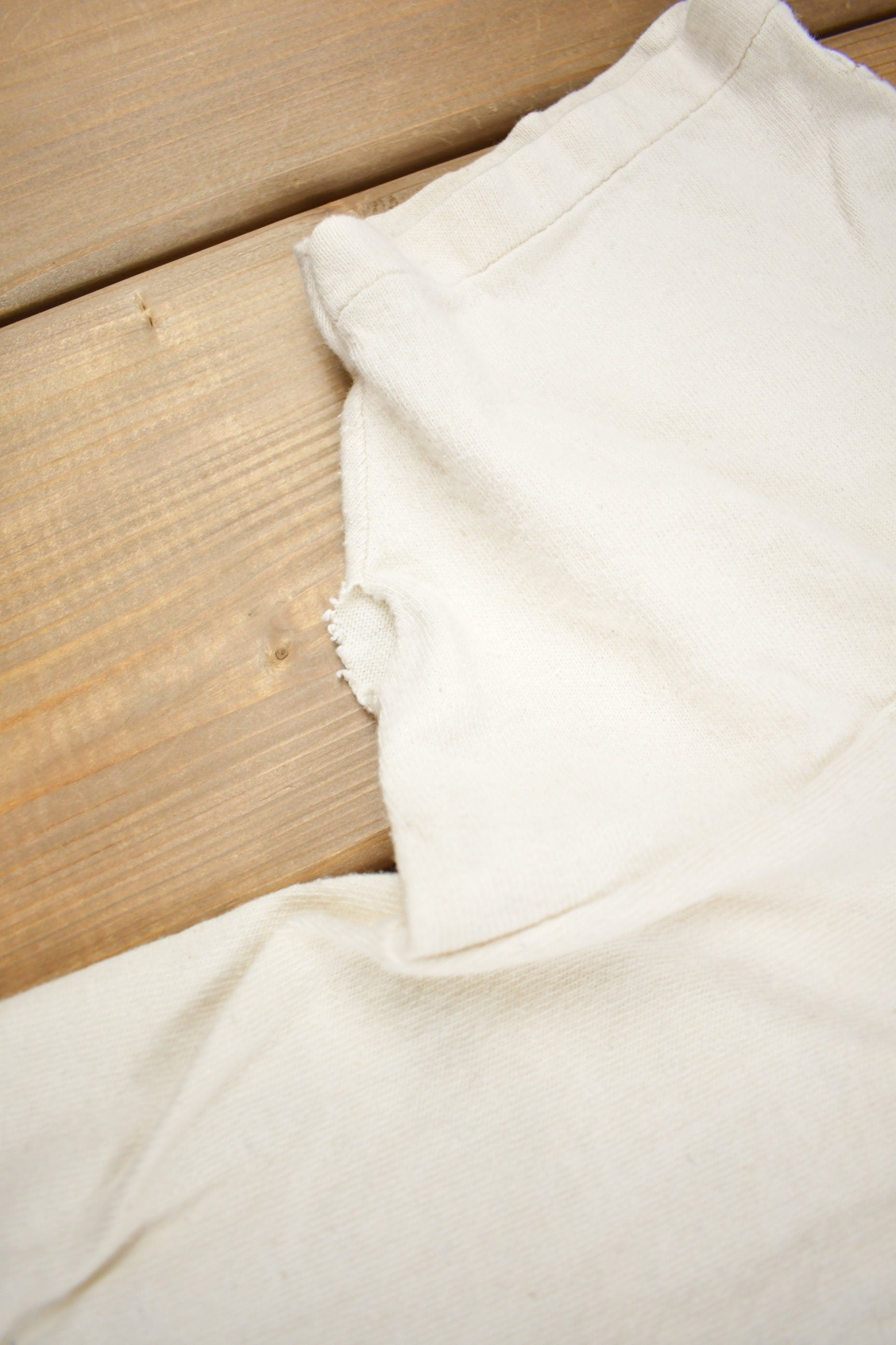 Vintage 1980s University Of Notre Dame Fighting Irish Champion T Shirt Single Stitch Collegiate Shirt Made In USA