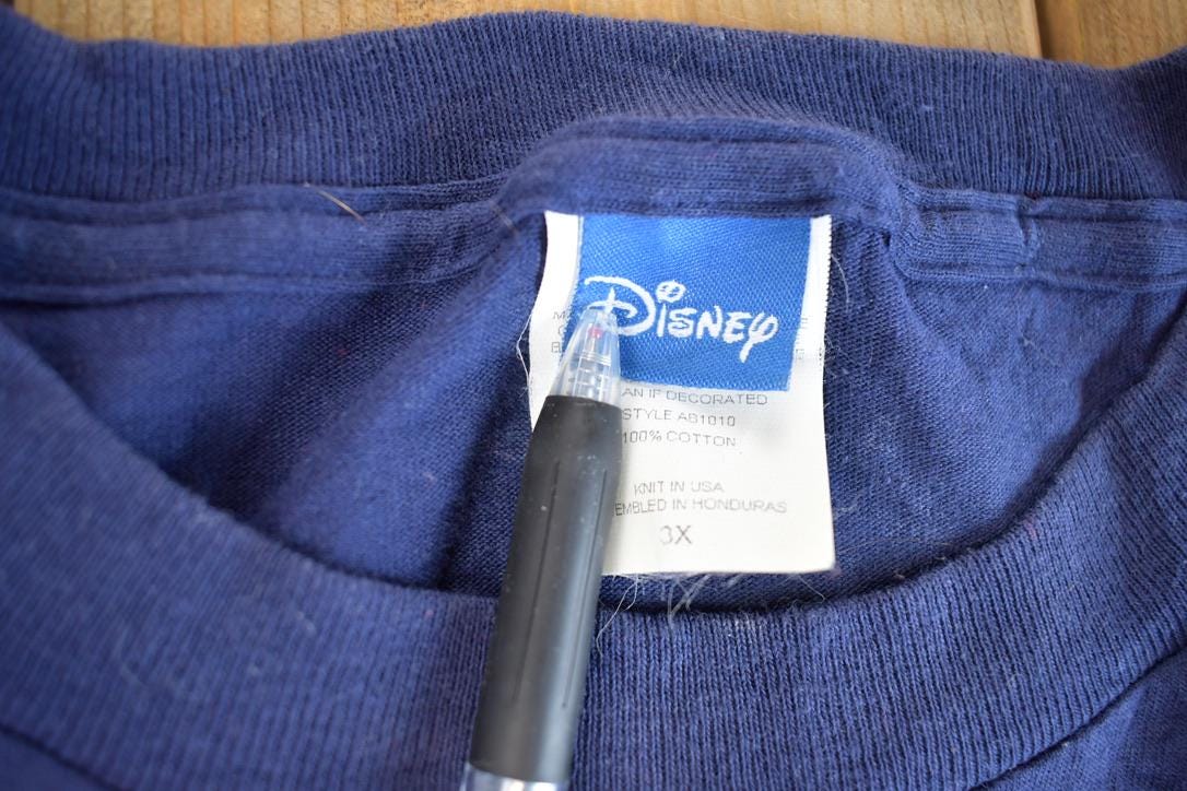Vintage 2004 Winnie The Pooh Disney Dreams Florida Graphic T-Shirt