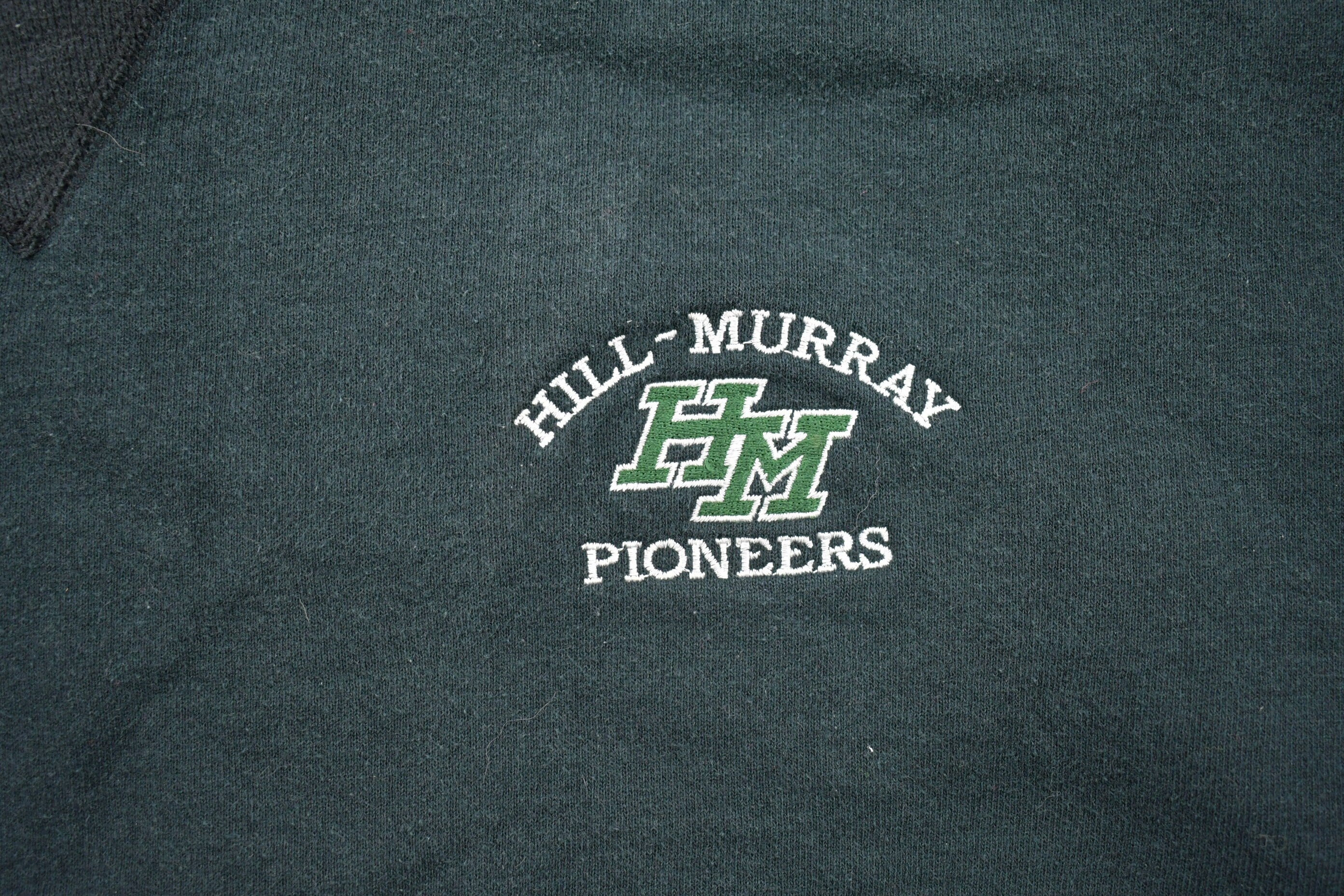 Vintage 1990s Hill Murray Pioneers Minnesota Russel Crewneck Sweatshirt