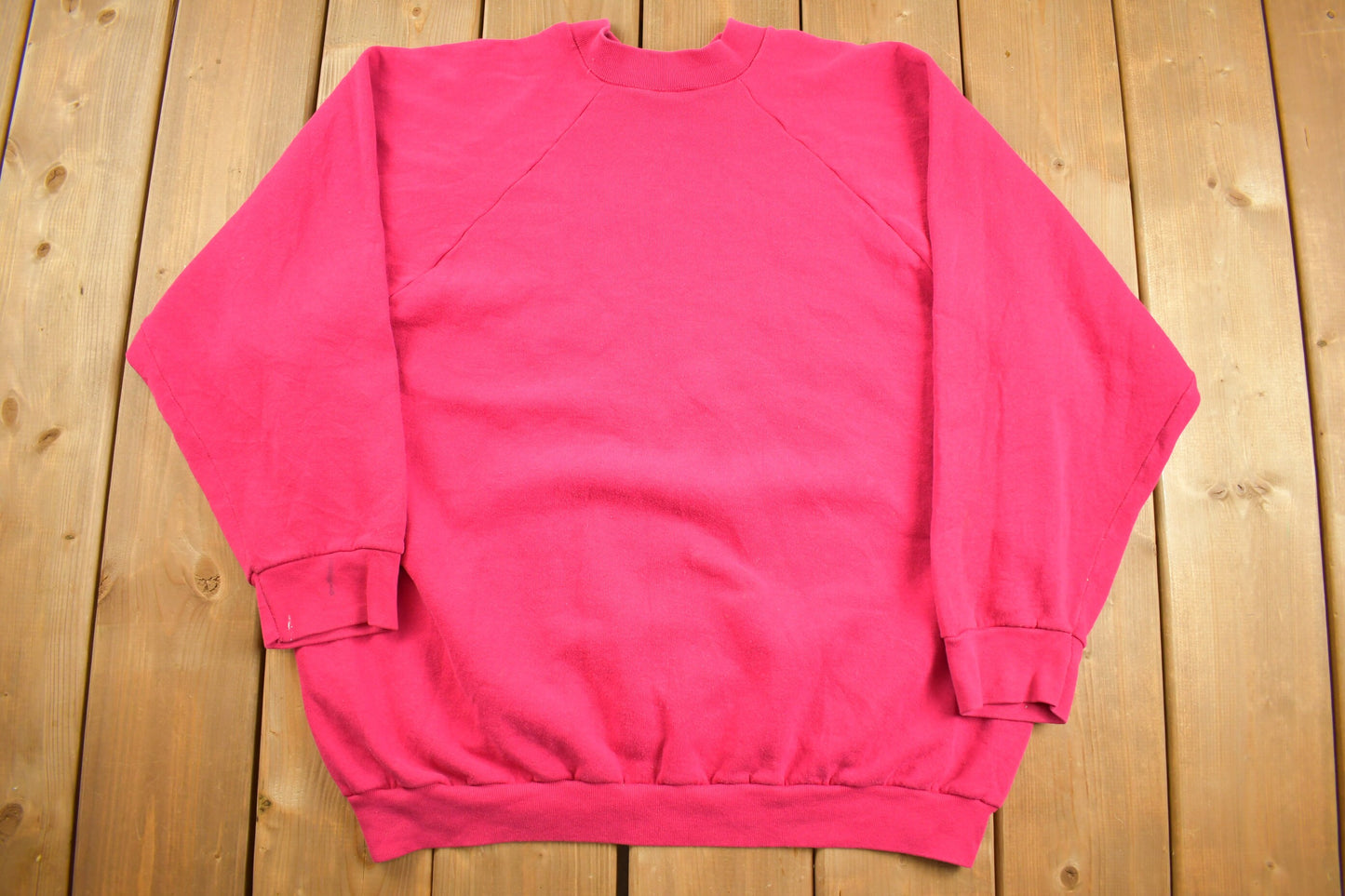 Vintage 1980s Fruit Of The Loom Blank Pink Raglan Crewneck Sweatshirt / Women's Size 3XL / 80s Crew / Made In USA / Streetwear / 80s Blank