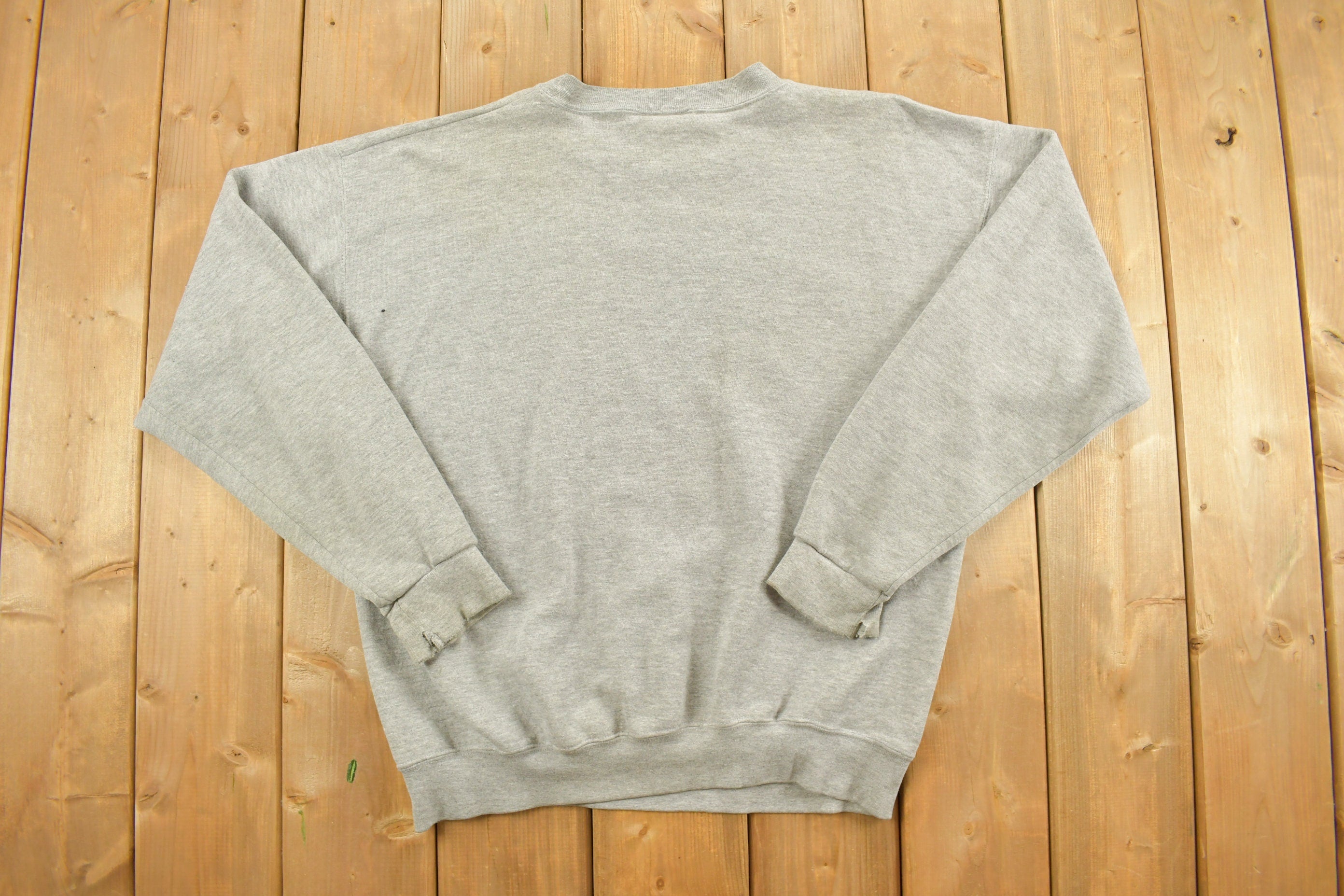 Vintage 1990s Mickey Walt Disney World Sweatshirt / Vintage Sweatshirt / Mickey Mouse / Made in USA / Cartoon / Athleisure / Disneyland