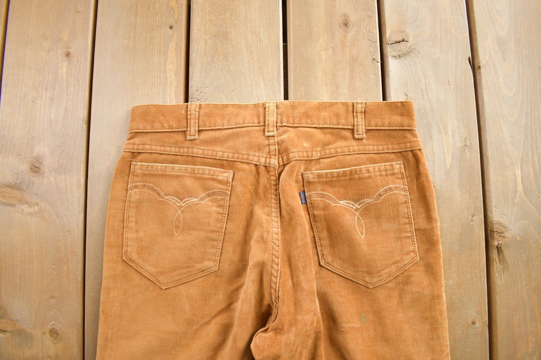 Vintage 1980s Levi's Movin On Corduroys Made In USA 32x32